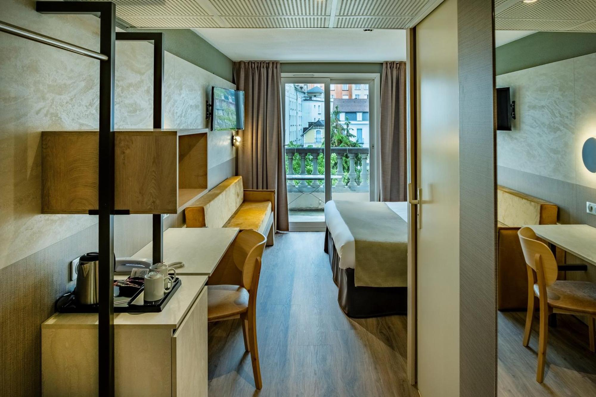 Hotel La Solitude Лурд Экстерьер фото